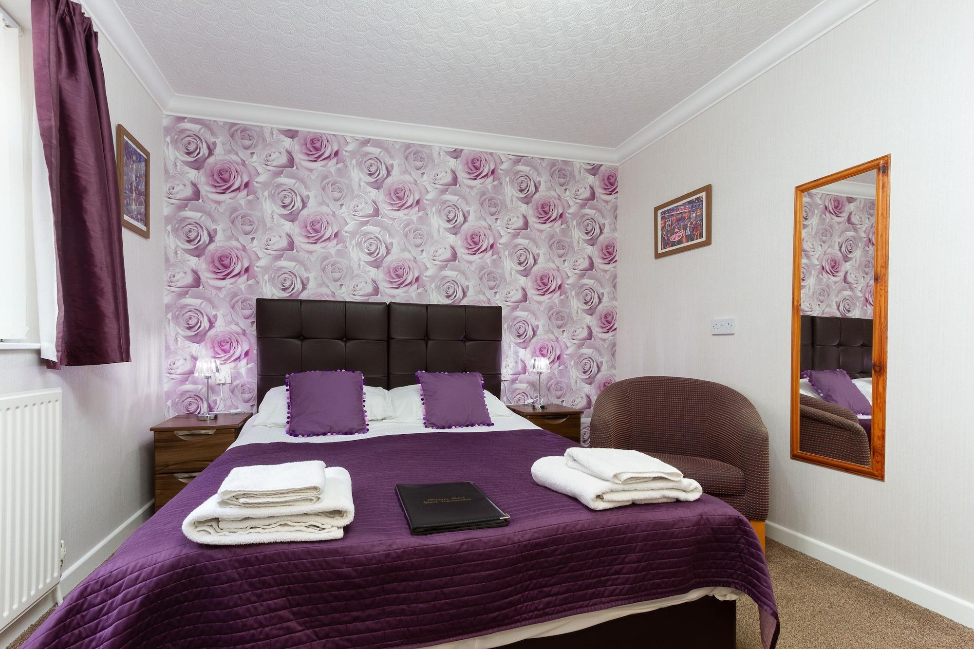 The Almeria 3*